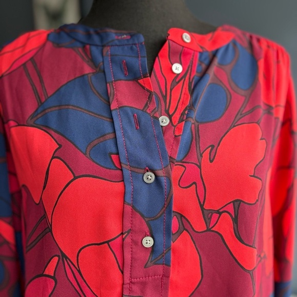 LOFT Red and Blue Floral Blouse - Picture 9 of 16